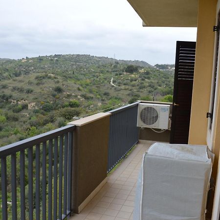 Villa Baazar House Noto Exterior foto